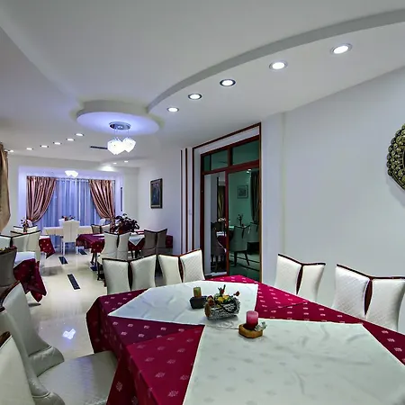 Hotel Iris 4*